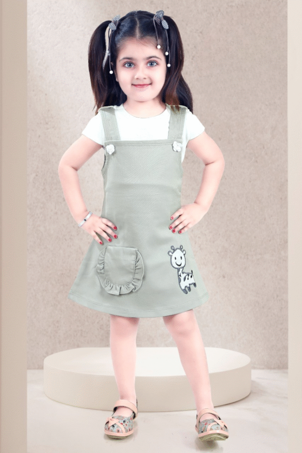 Girls Embroidered Dungaree With T-Shirt